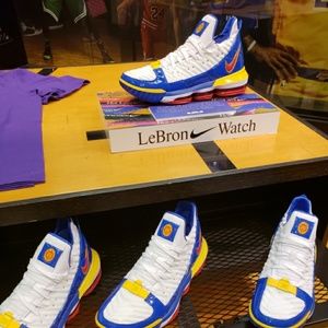 Lebrons (Superbron) This Christmas Edition